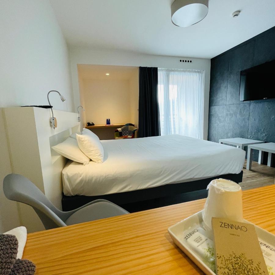 Chambre Double - Accessible aux Personnes à Mobilité Réduite