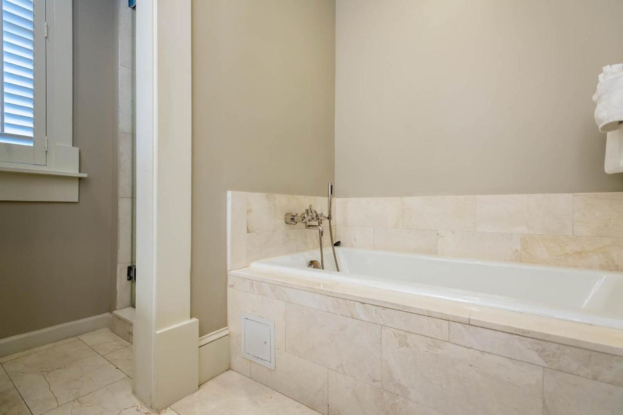 Standard King Room with View
