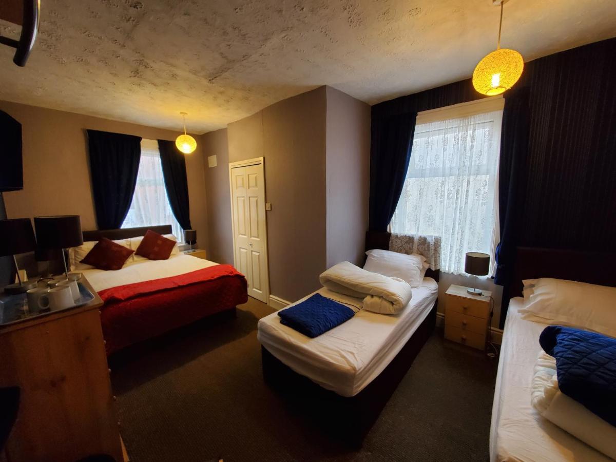 Vierpersoonskamer met Eigen Badkamer