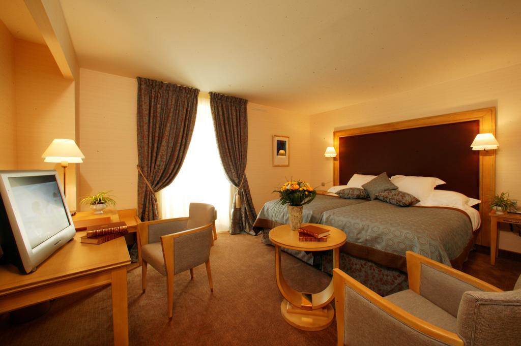 Chambre double charme grand lit