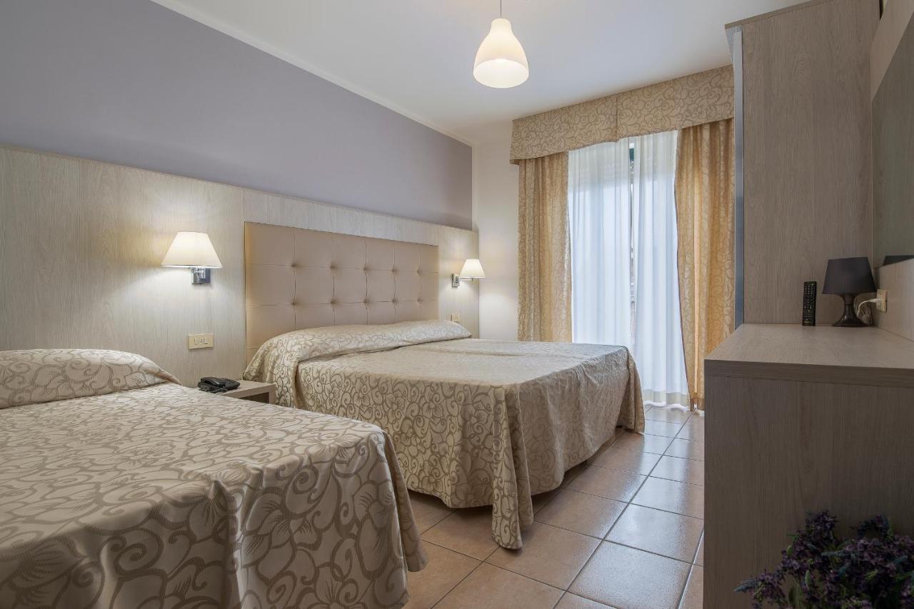Classic Triple Room,58415044:JPEG