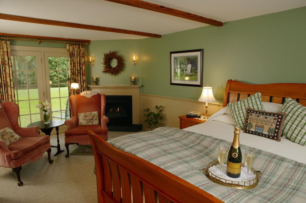 Superior King Room with Fireplace - Stable (Northern Lights)