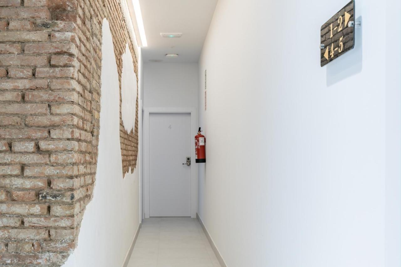 Standard Apartment,1204335649:JPEG