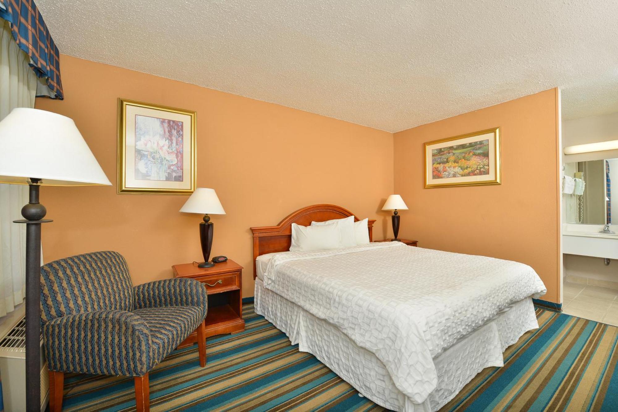 Queen Room - Disability Access - Non-Smoking
