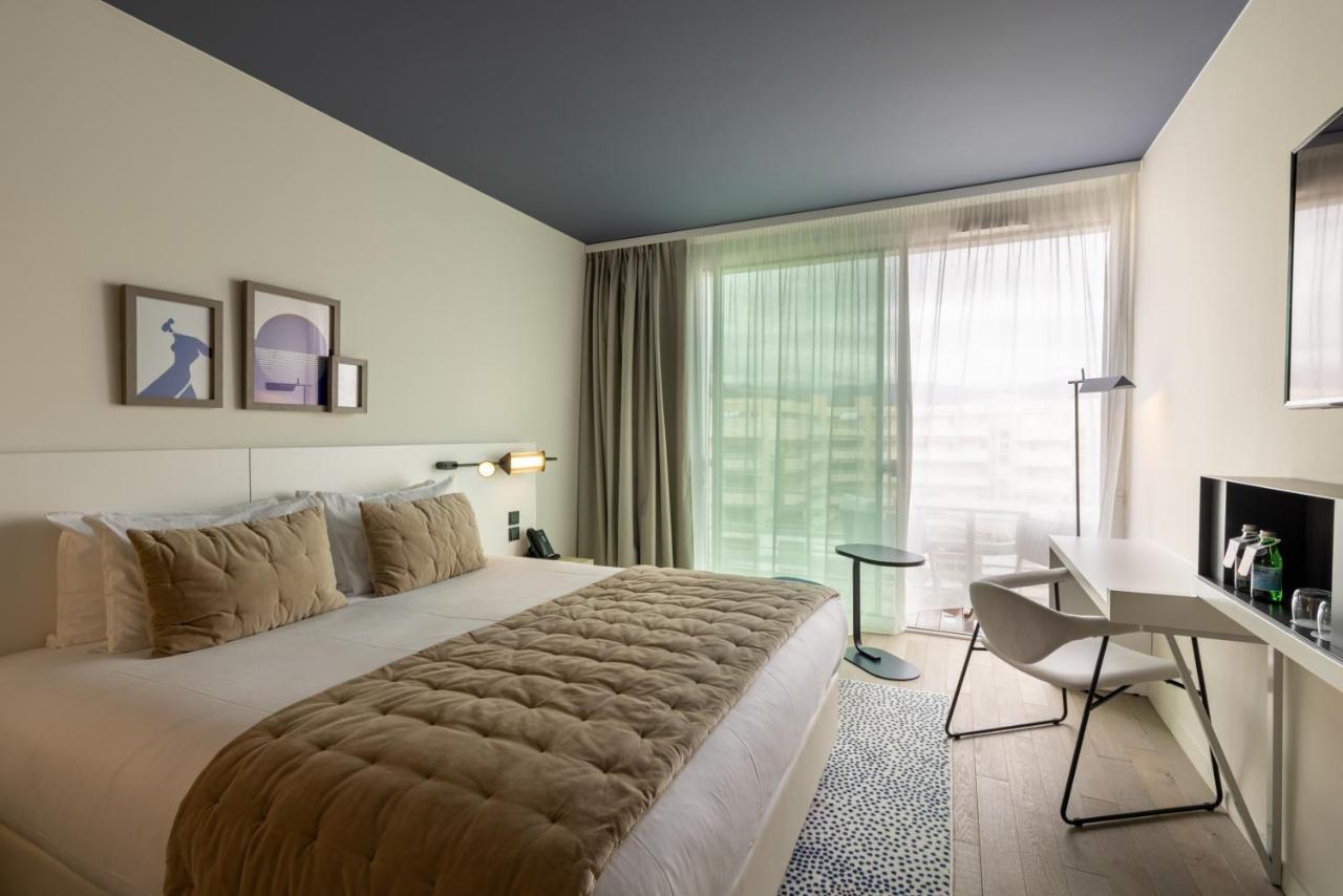 Chambre Lit King-Size Standard avec Vue sur La Montagne et la Ville