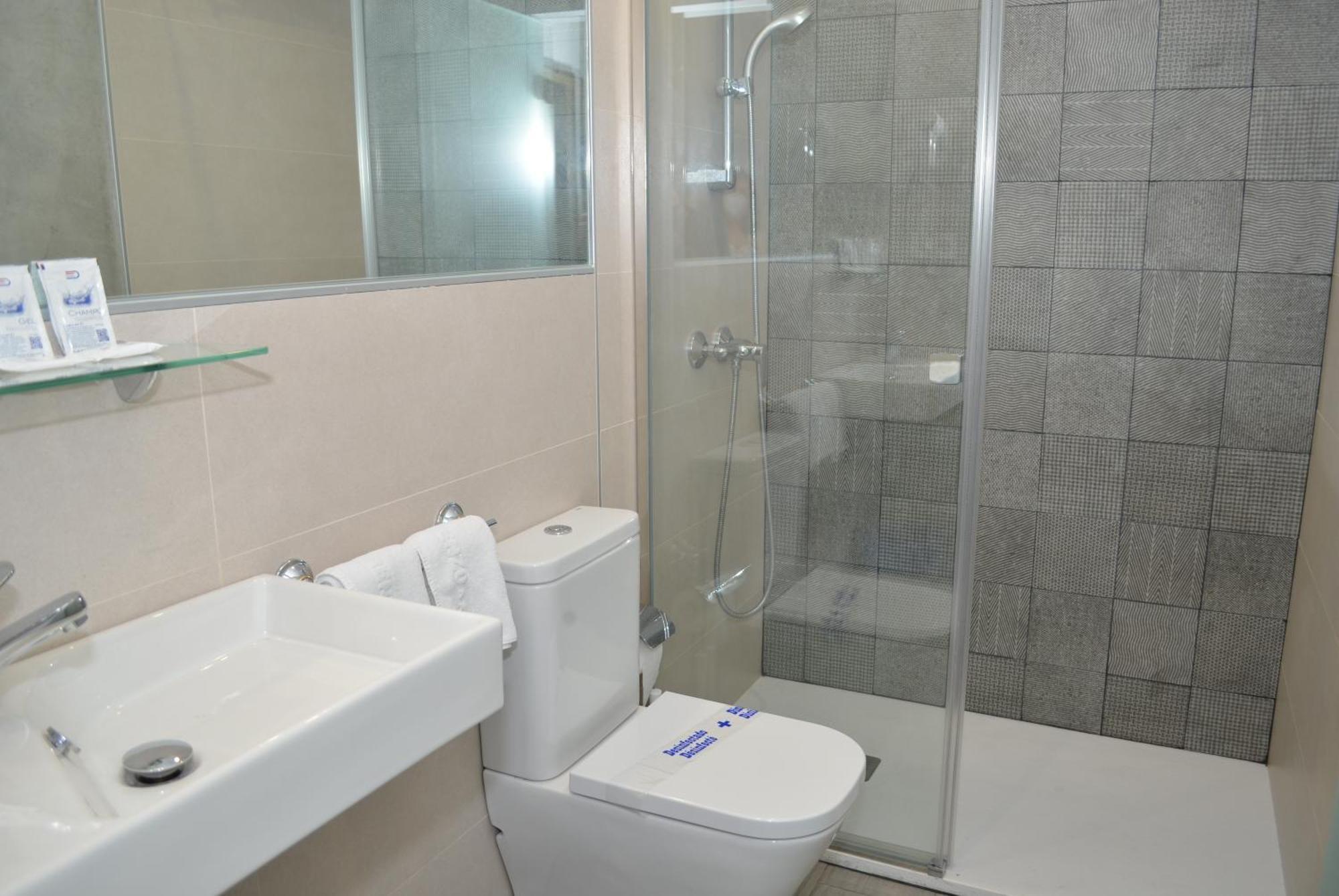 Double or Twin Room,1598885739:JPEG