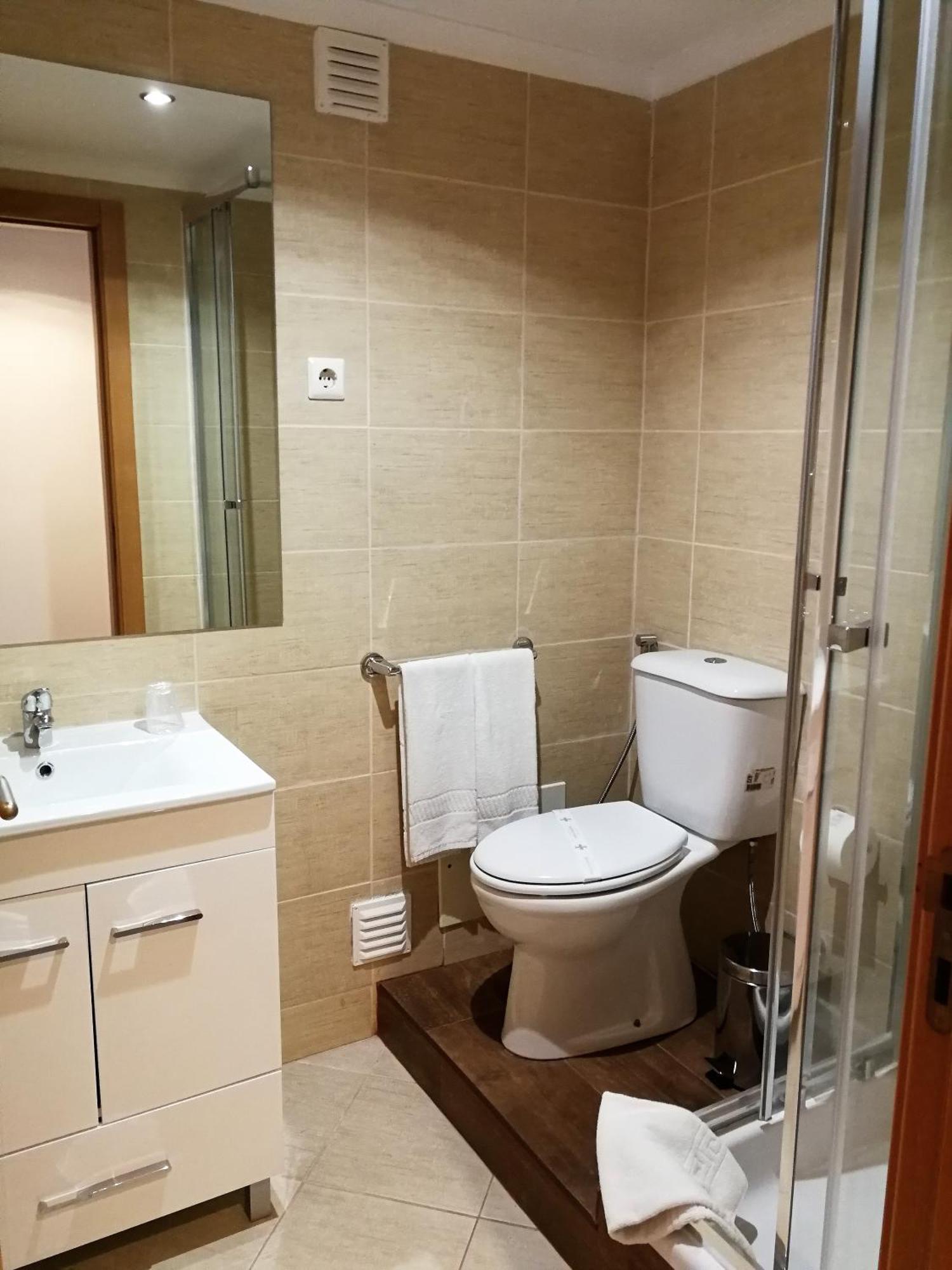 Apartamento com 2 Quartos, sem Varanda