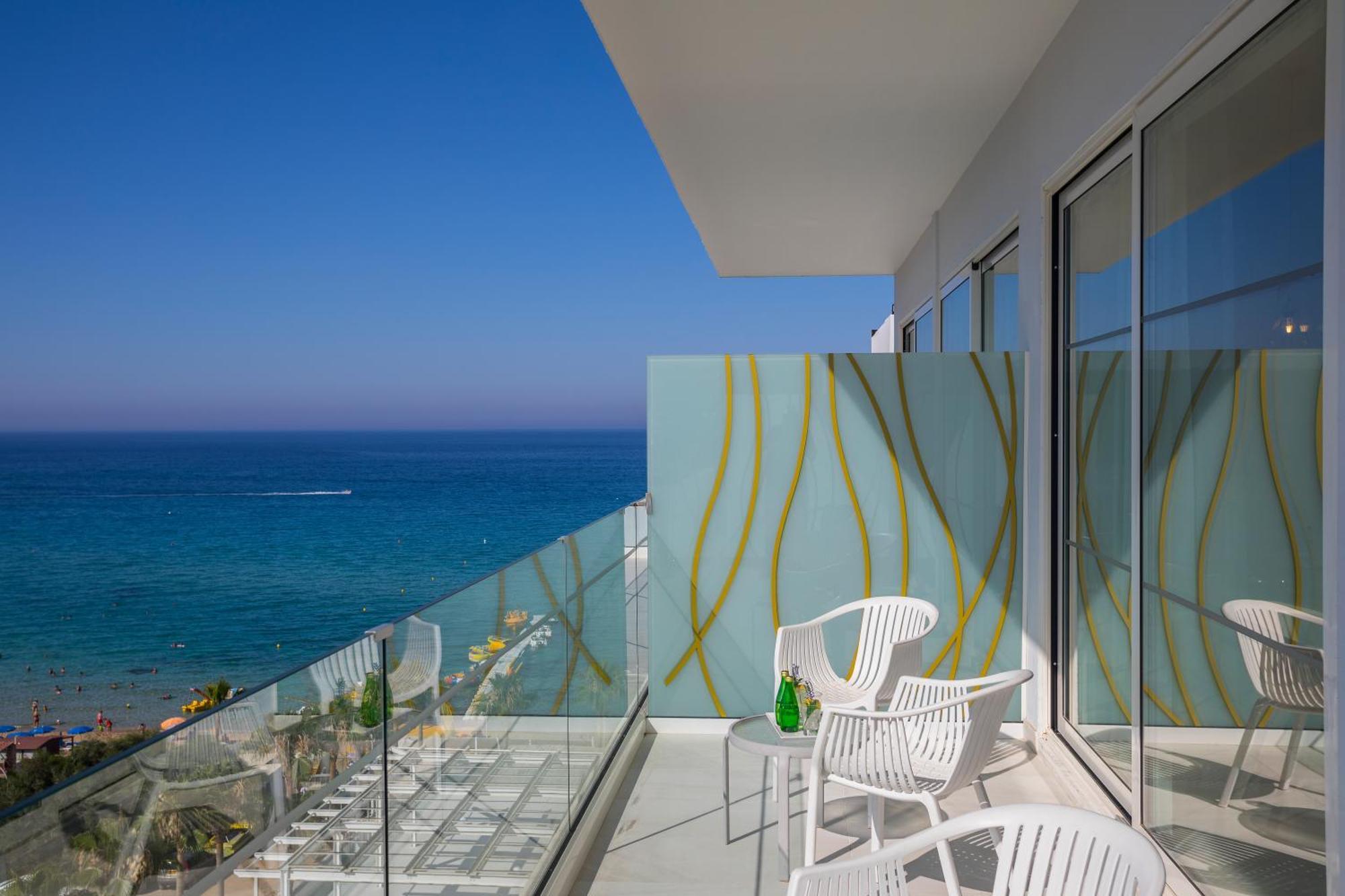 Family Suite with Sea View