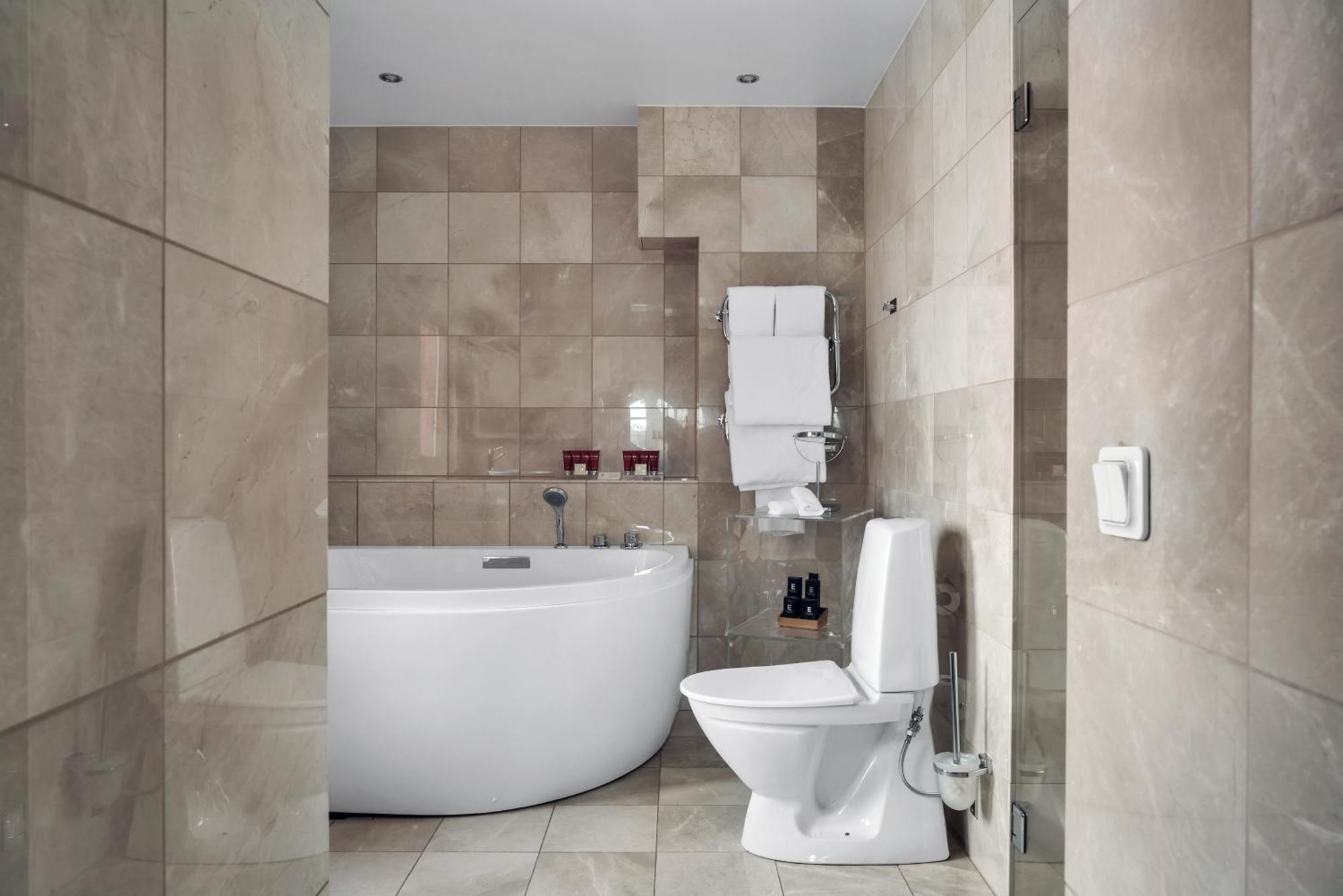 Suite - Spa Not Included