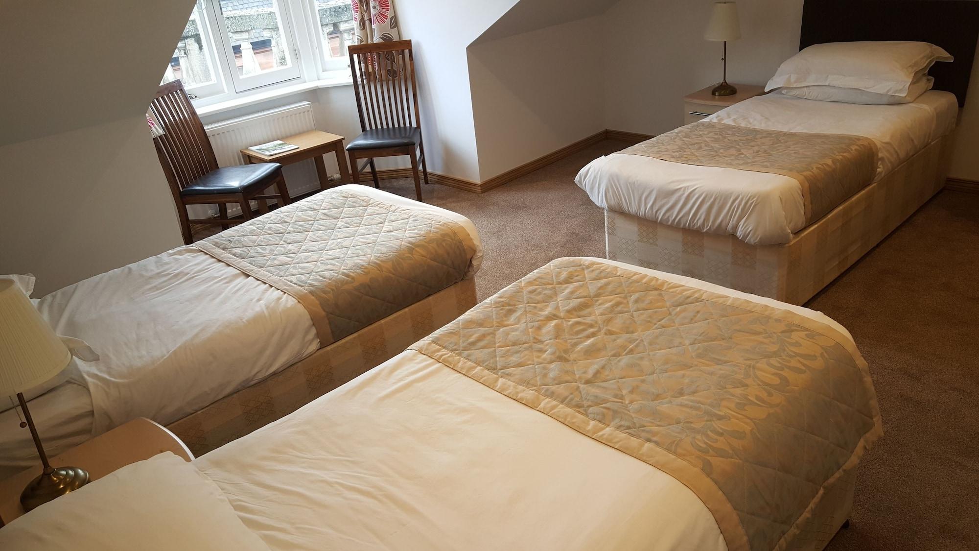 Standard Triple Room with Shared Bathroom