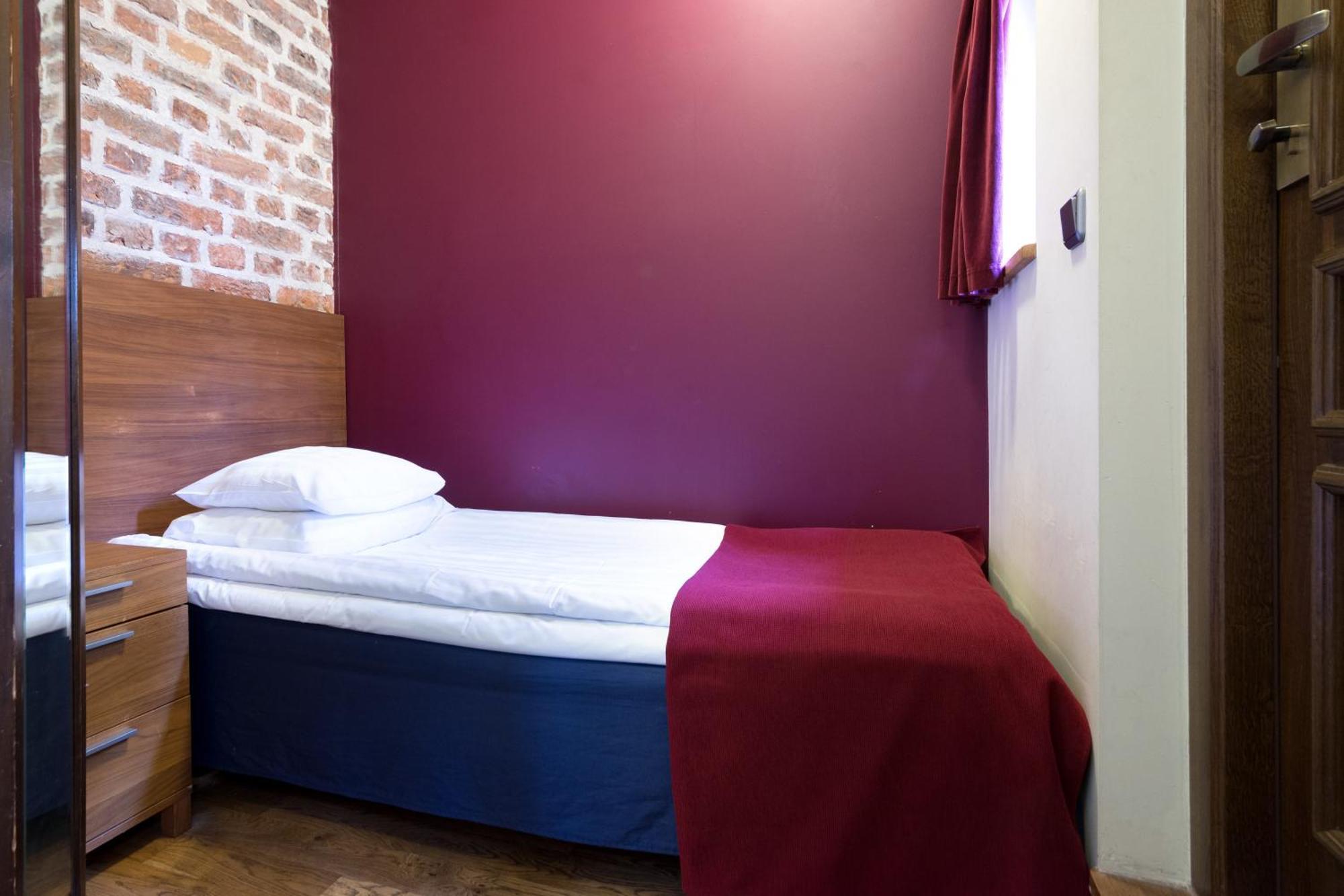 Small Single Room