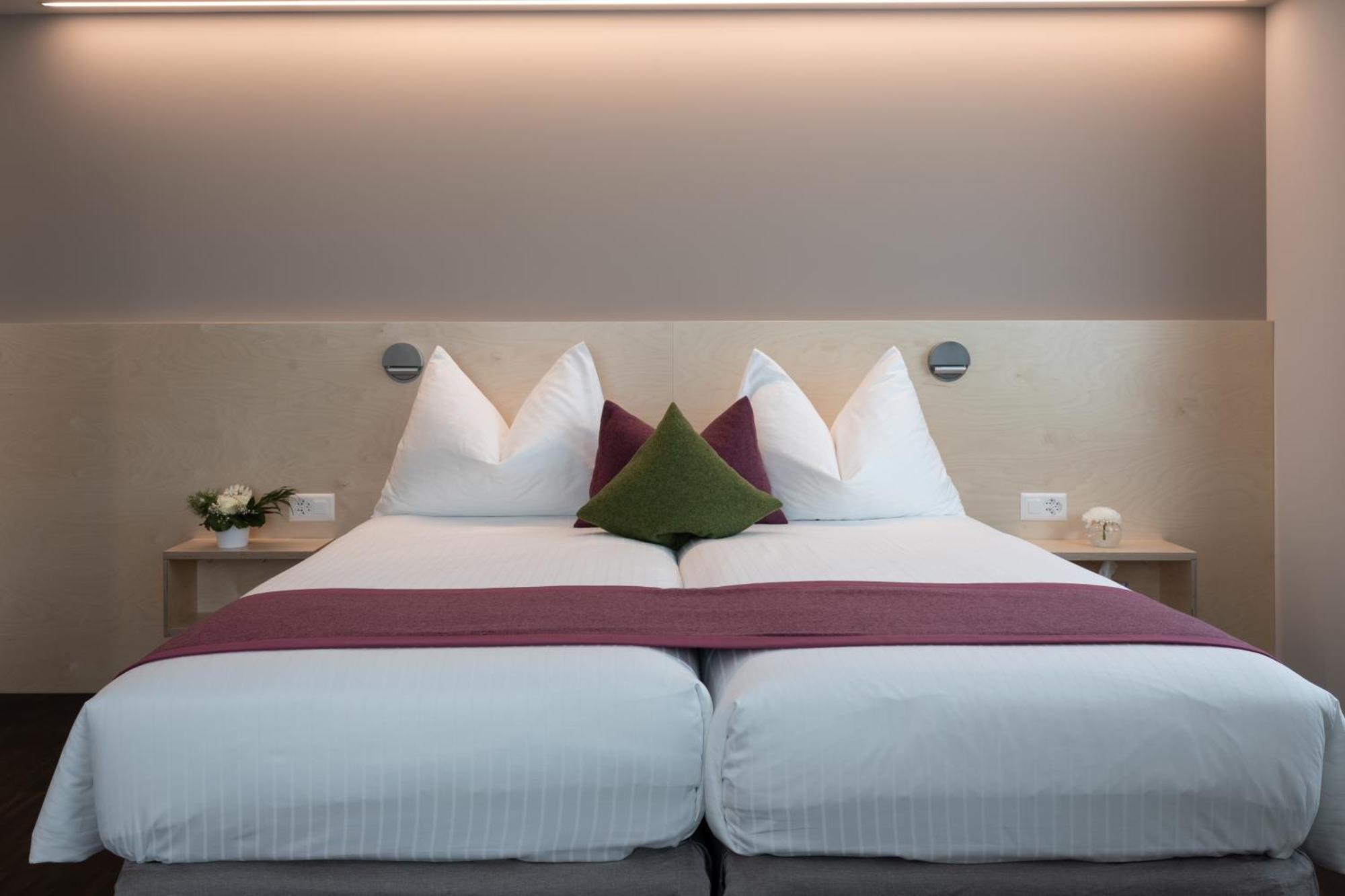 Camera Comfort Doppia con Letti Singoli con Divano-Letto