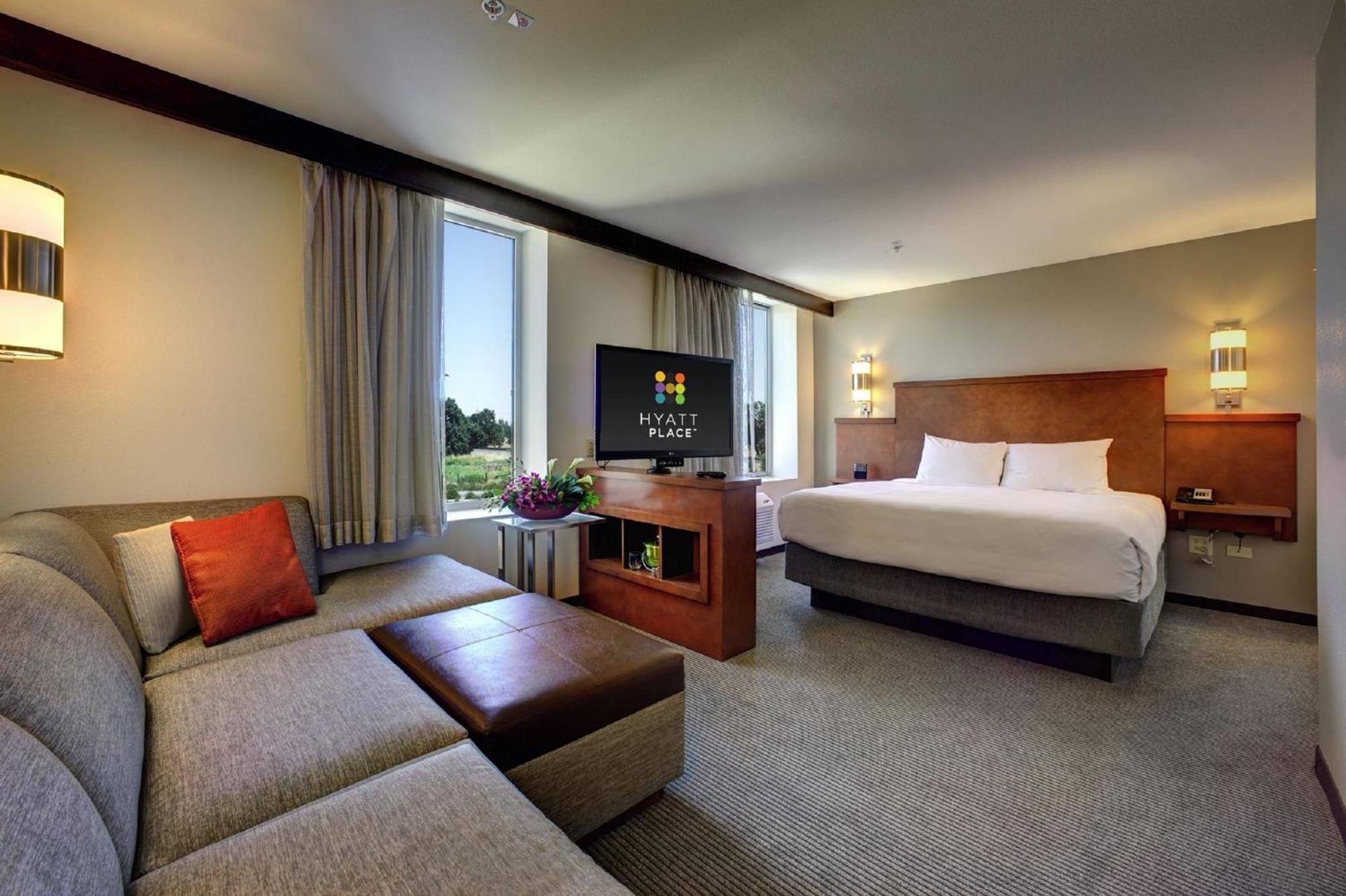King Room with Sofa Bed - High Floor