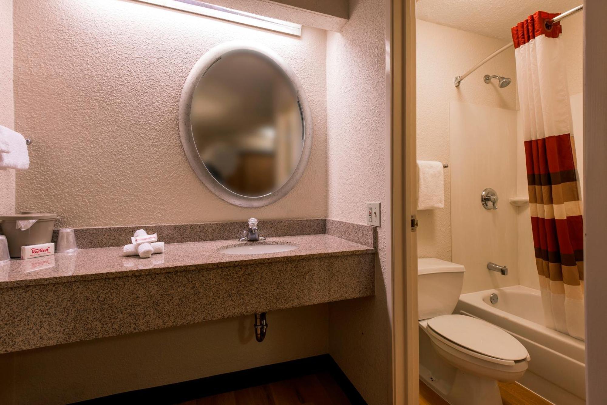 Standard Room with Two Double Beds Smoke Free