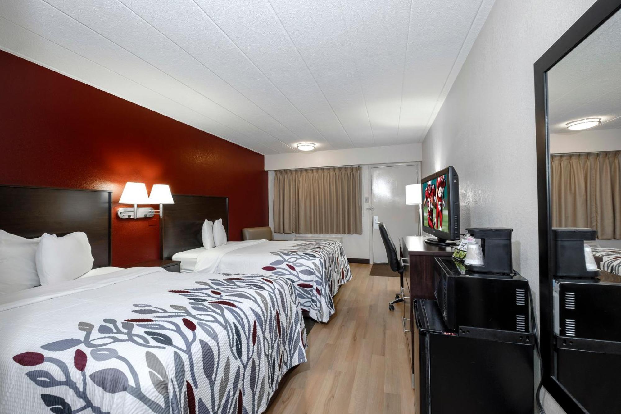 Deluxe Room with Two Double Beds Non-Smoking