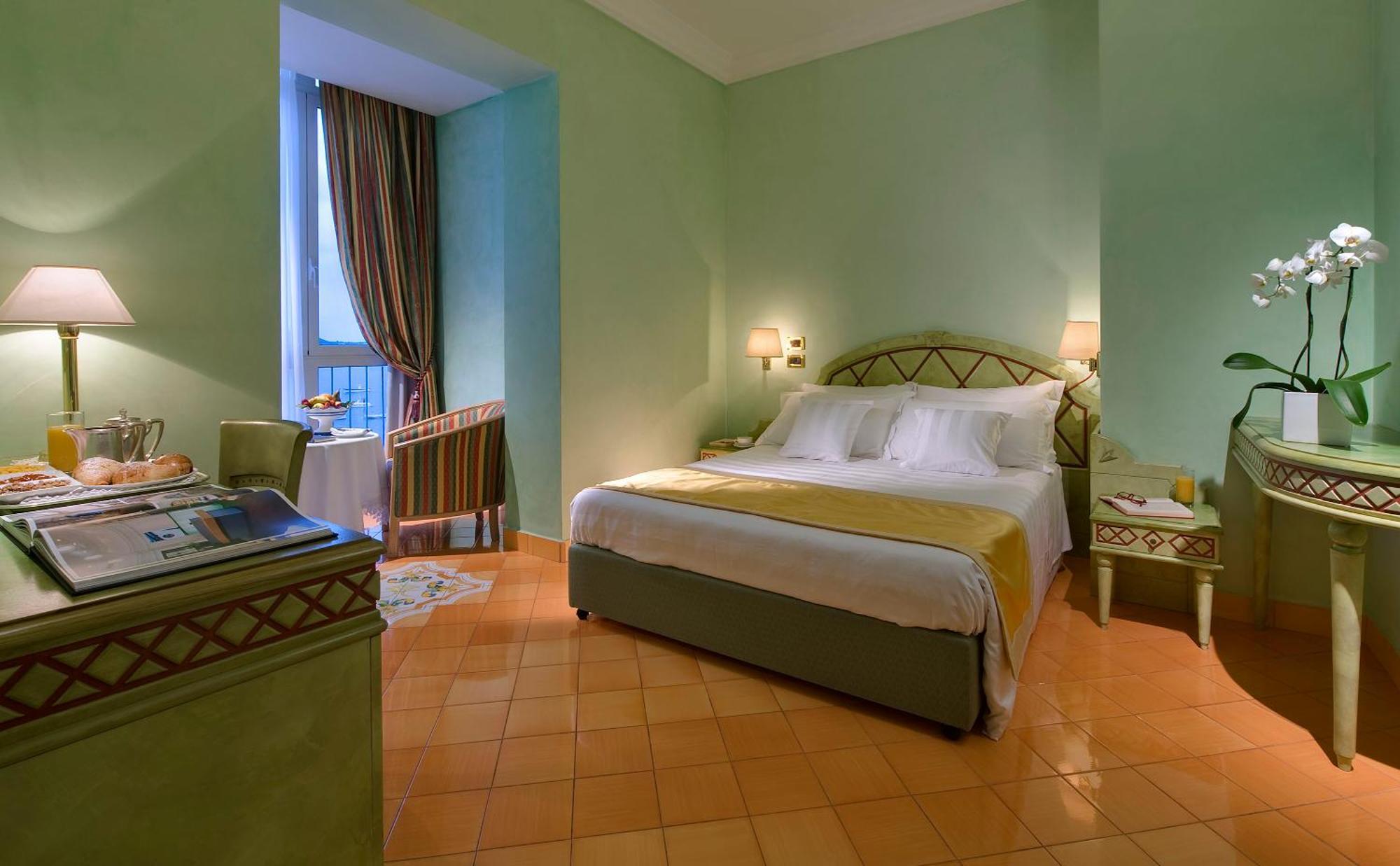 Camera Superior Matrimoniale/Doppia con Letti Singoli con Vista Mare