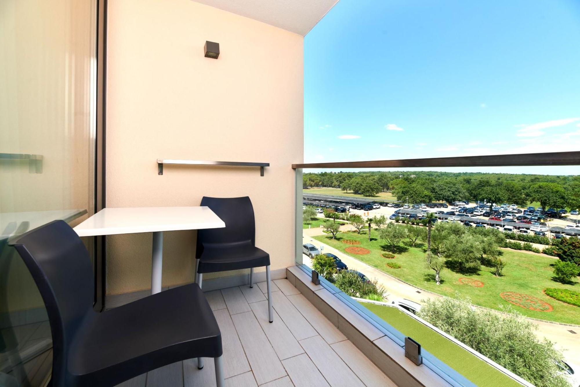 Classic Kamer met Balkon - Parkzijde