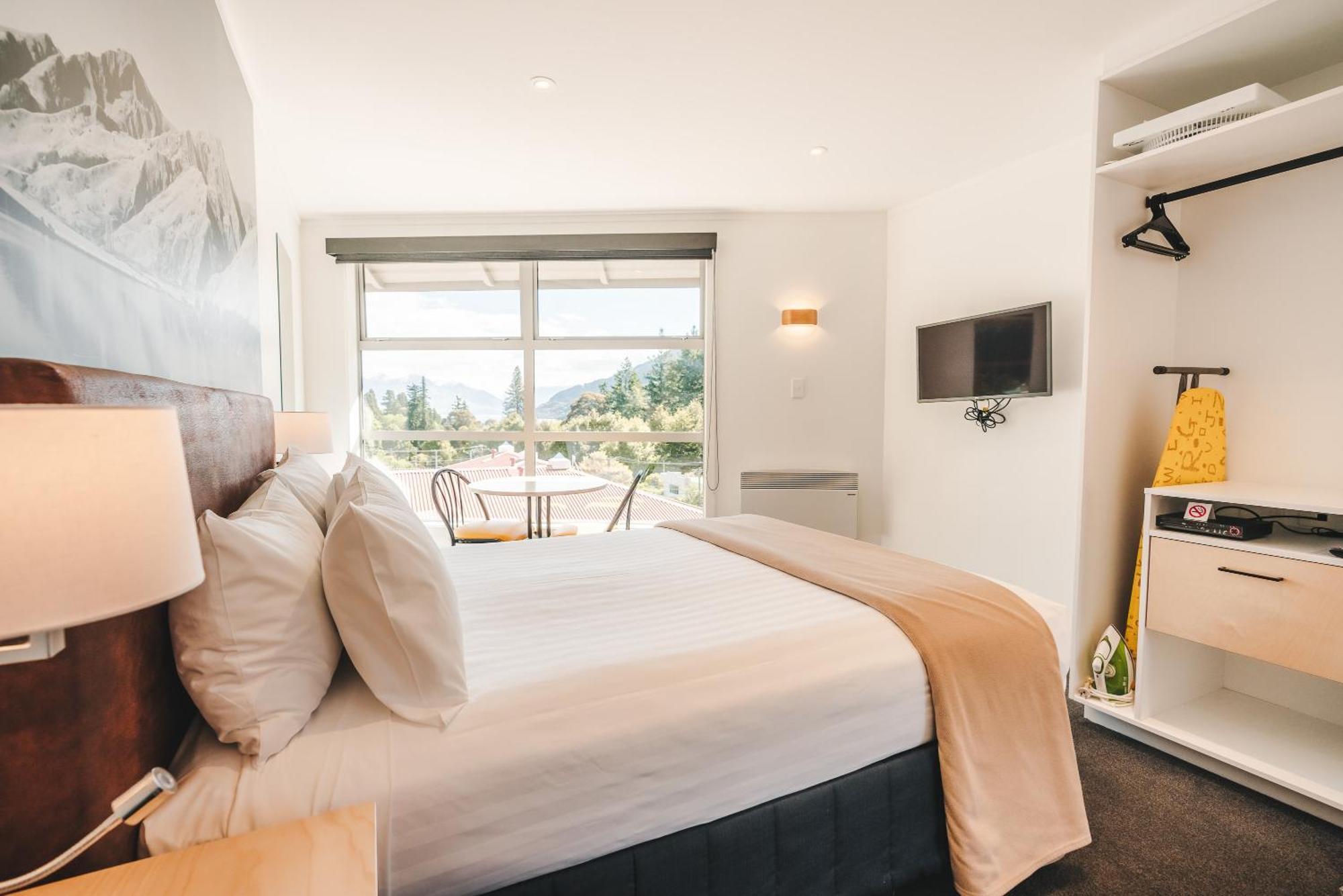 Kamer met Queensize Bed