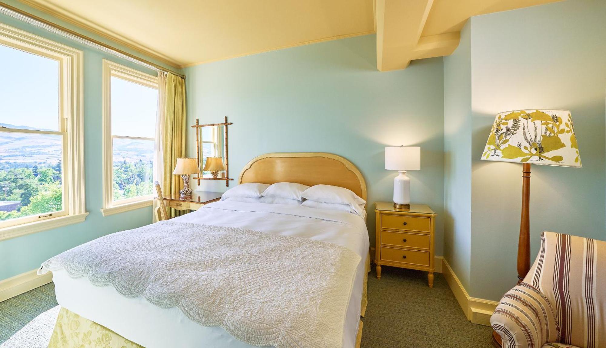 Traditional King Room