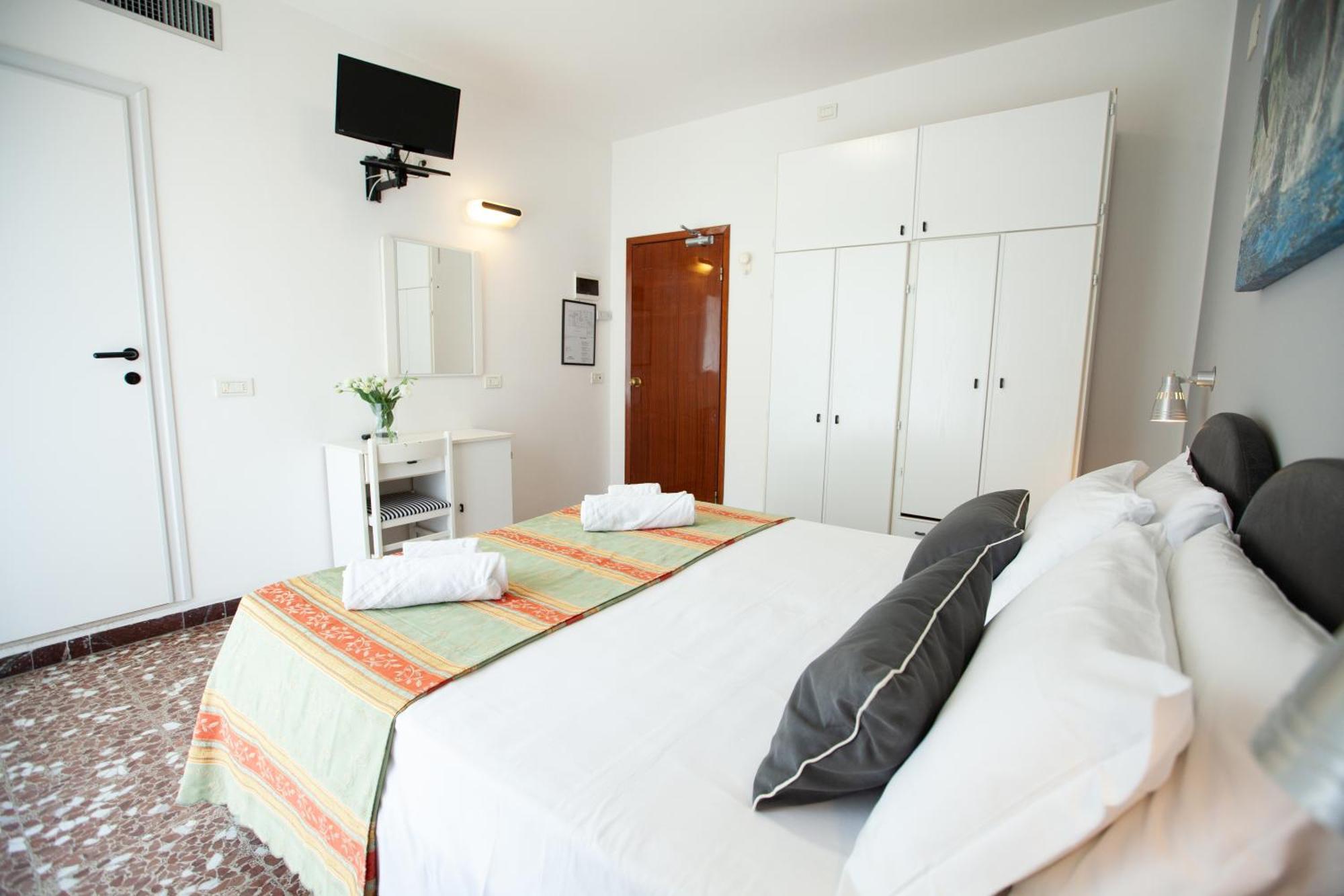 Economy Double or Twin Room with Balcony,1216086634:JPEG