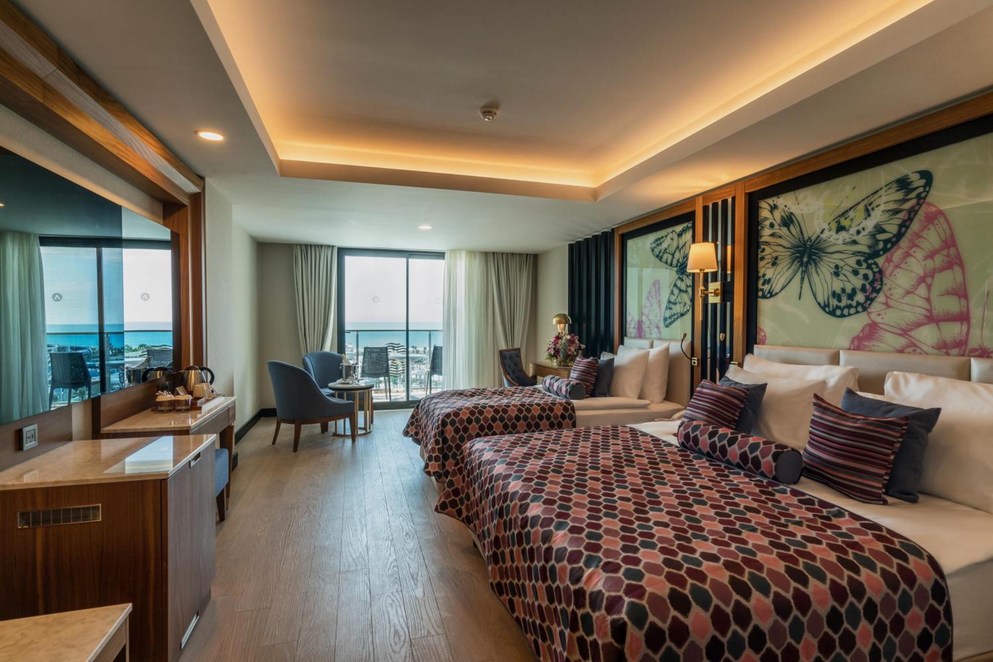Standaard Tweepersoonskamer met 1 of 2 Bedden en Uitzicht op Zee