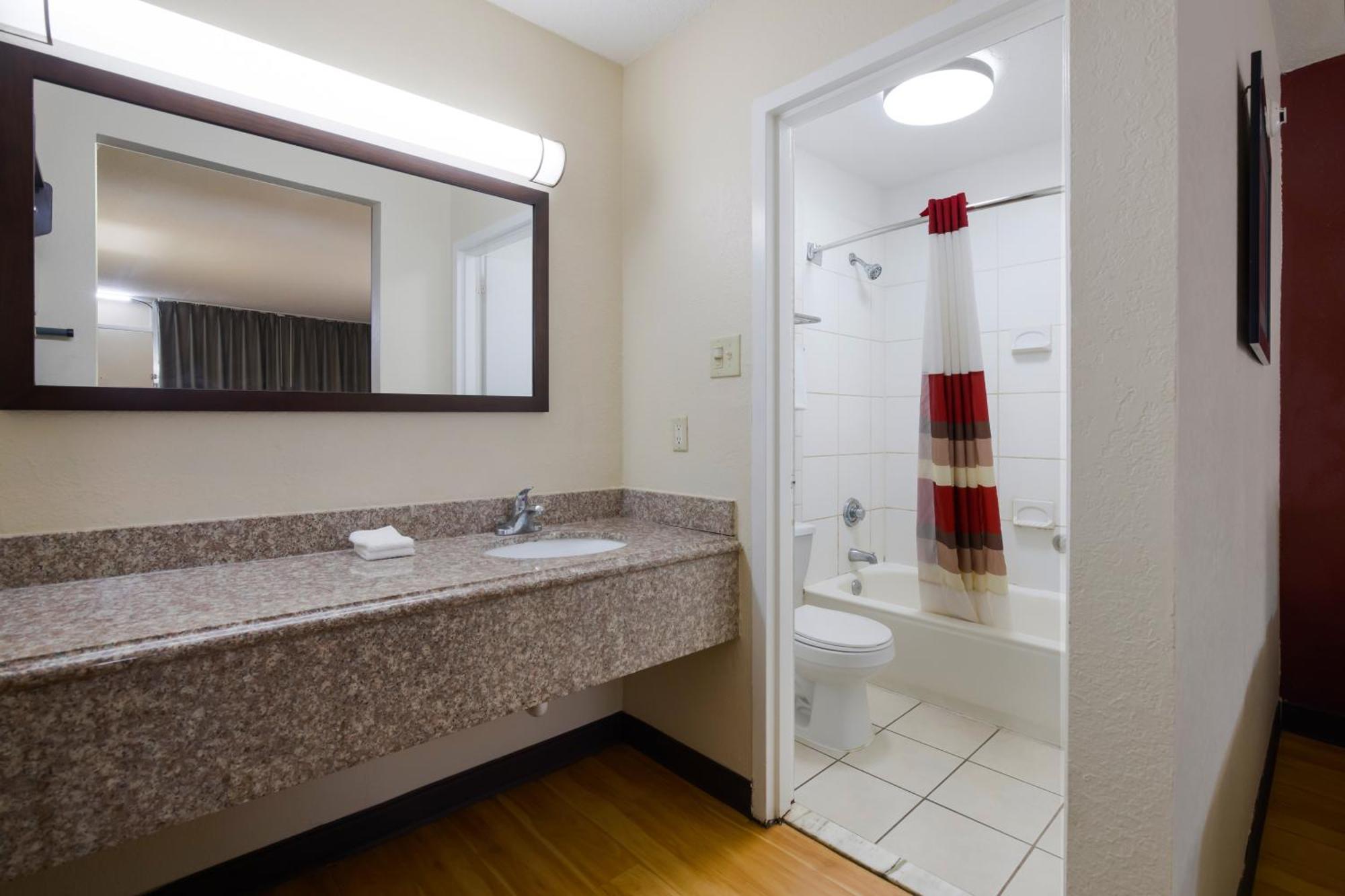 Double Room with Two Double Beds - Smoking