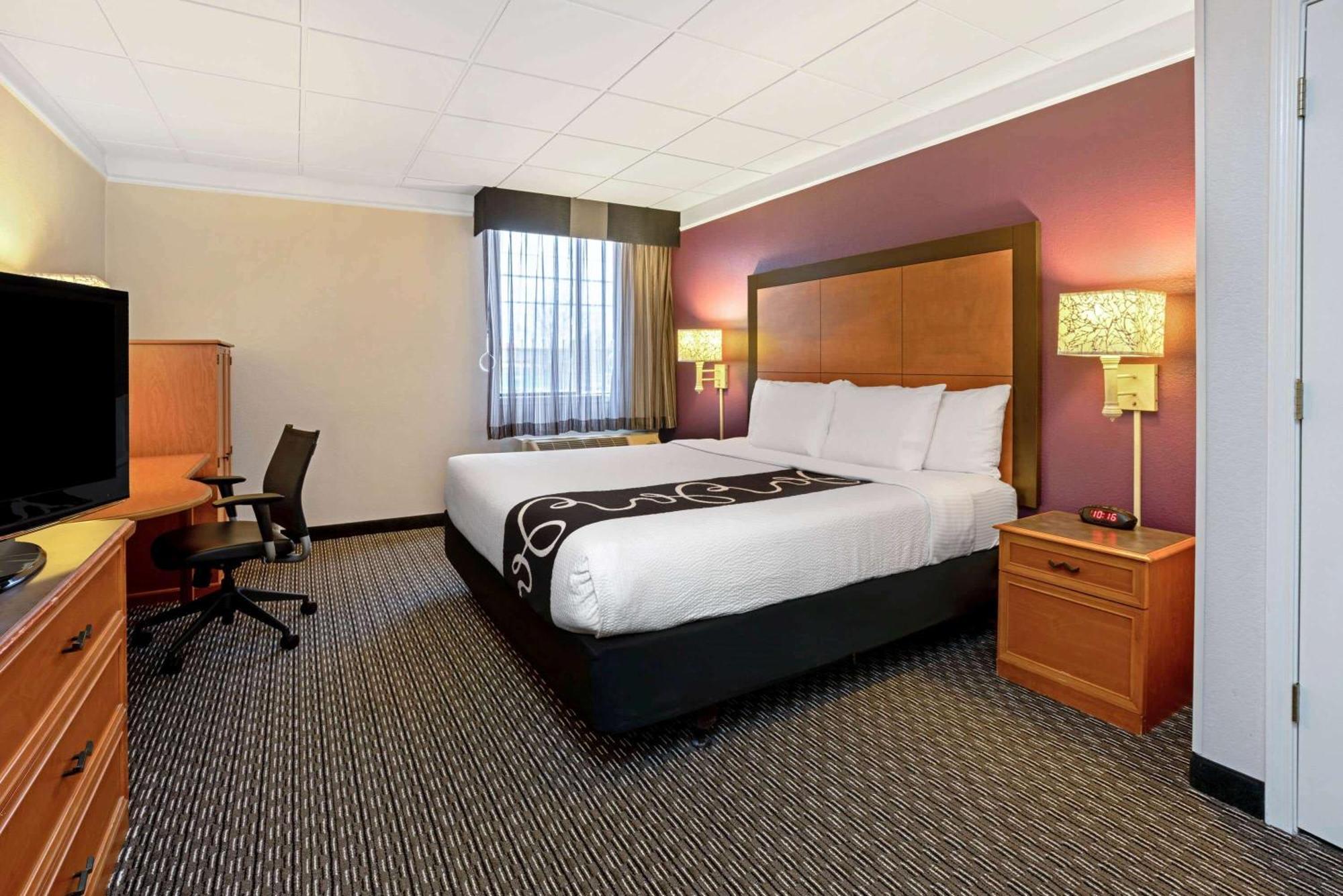 King Room Disability Access,1281351622:JPEG