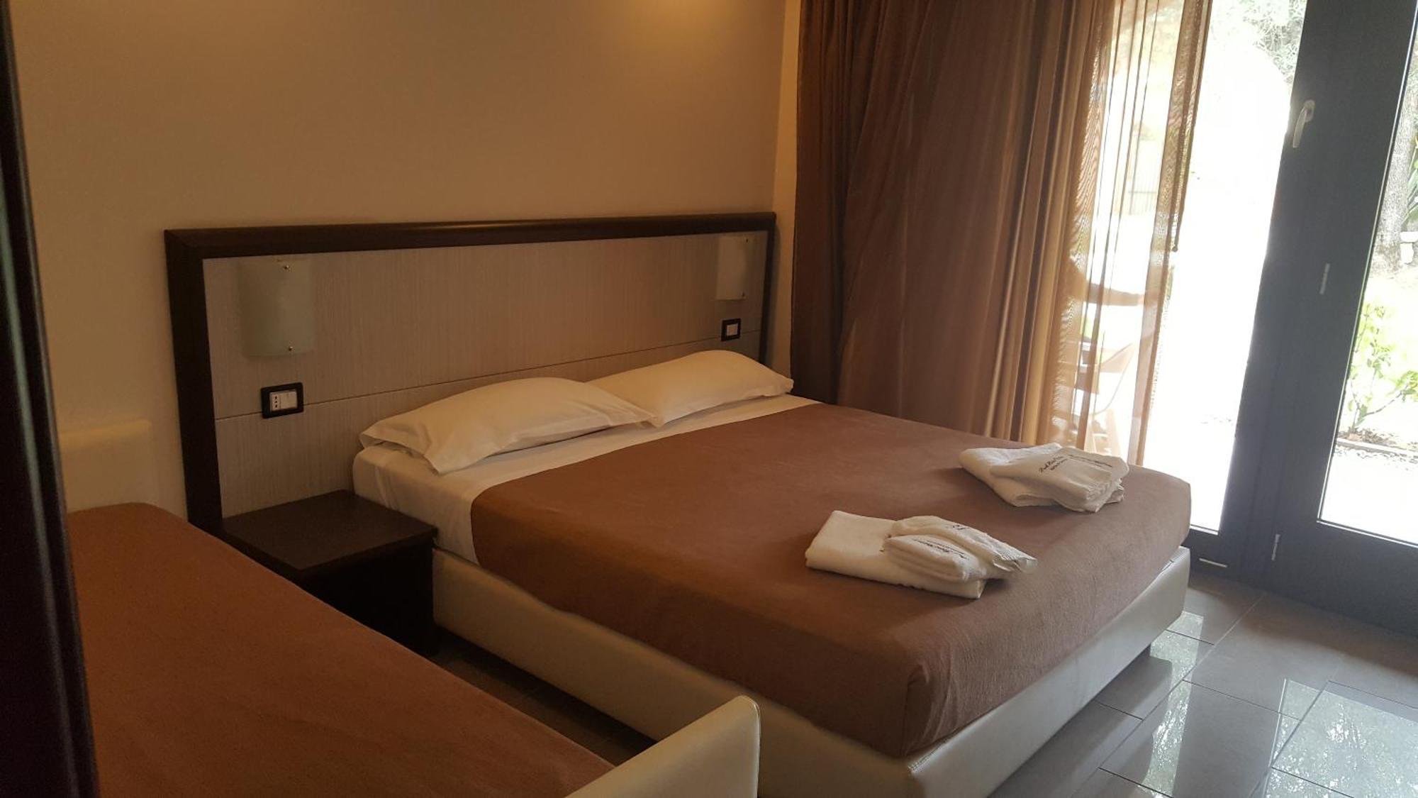Quadruple Room,1598902994:JPEG