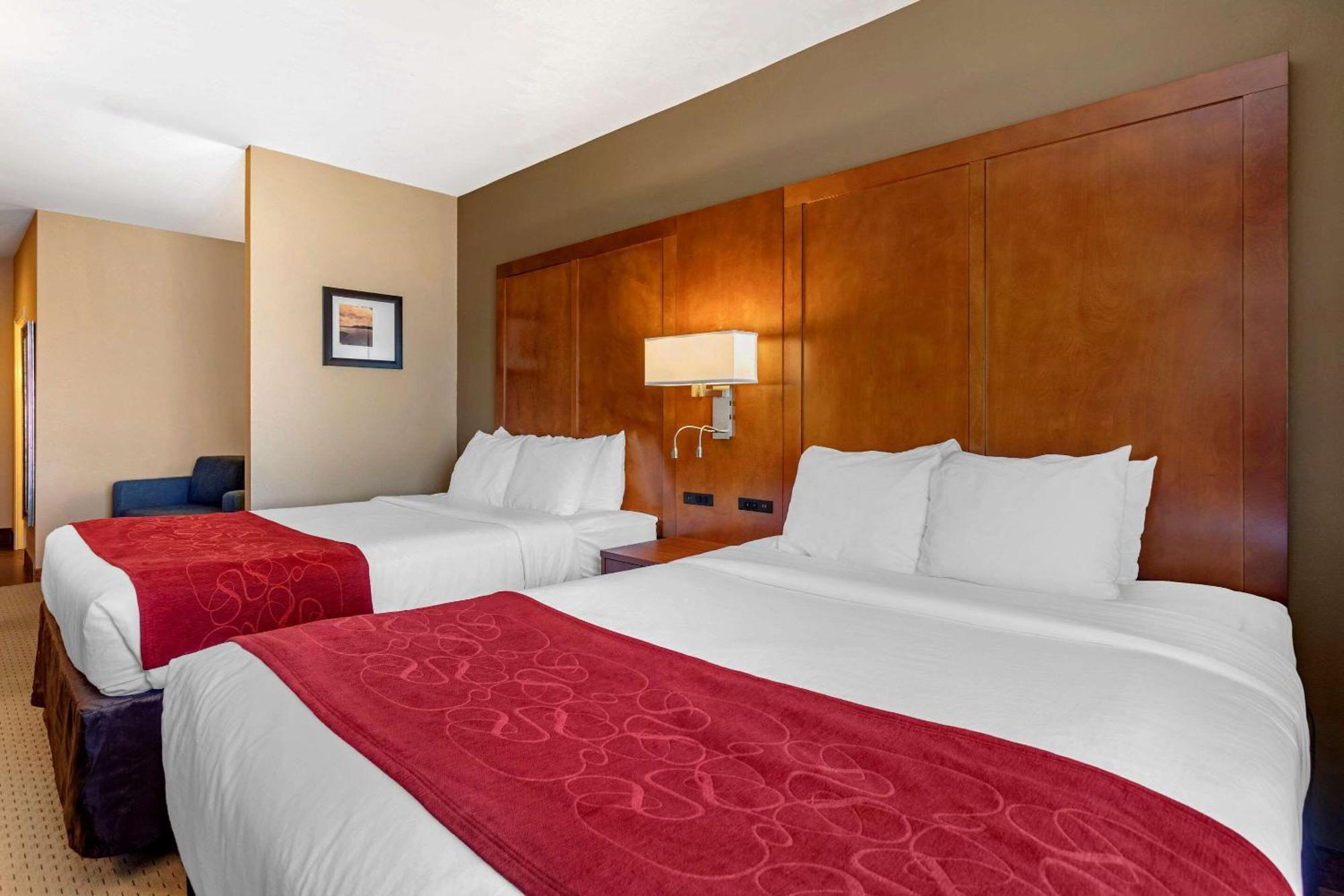 Queen Suite with Two Queen Beds - Accessible/Non-Smoking