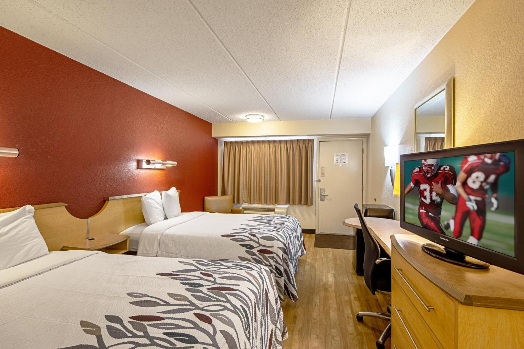 Deluxe Room with Two Double Beds Disability Access First Floor Smoke Free