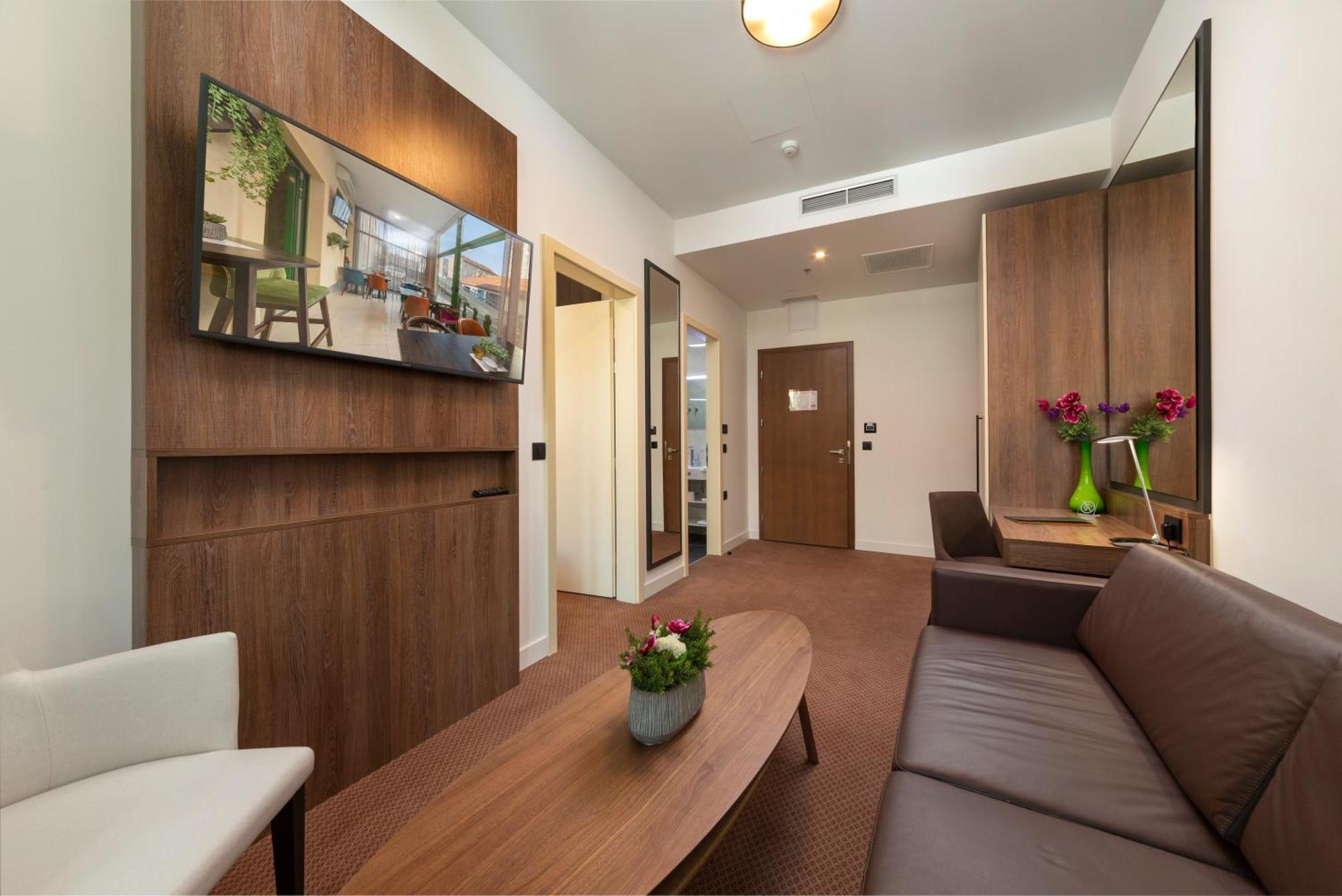 Junior Suite,1219687519:JPEG