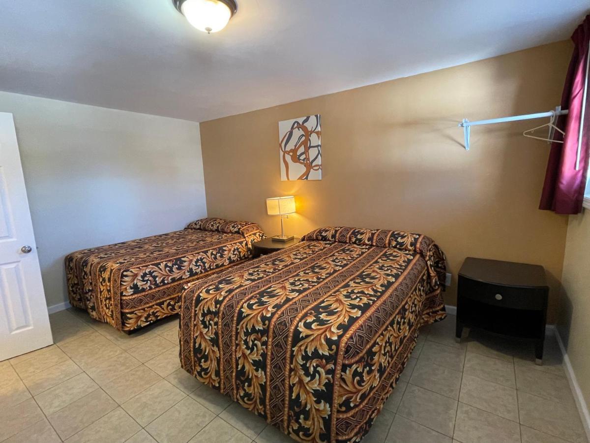 Standard Two Double Beds Non-smoking