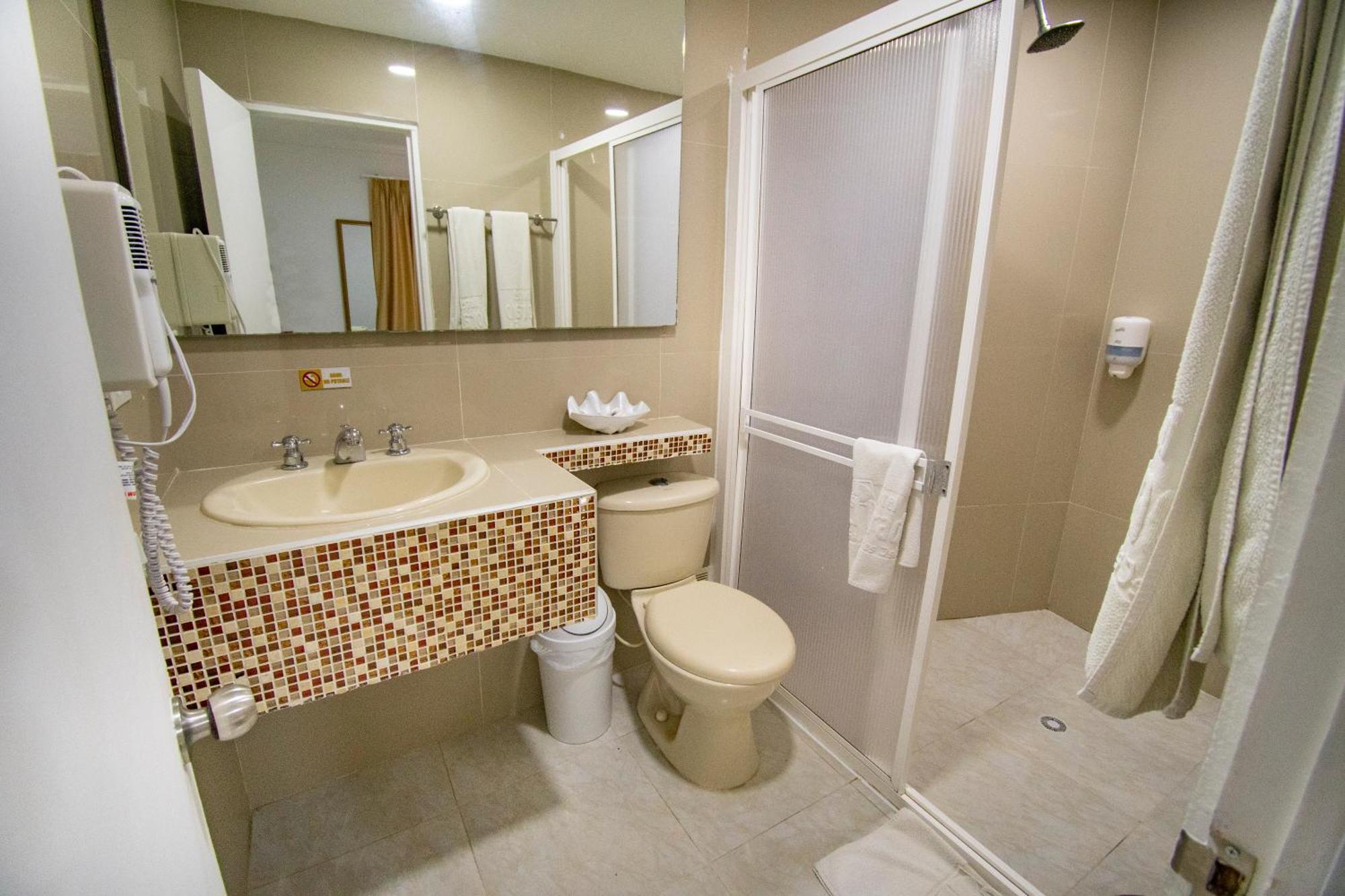 Standard Triple Room with Garden View