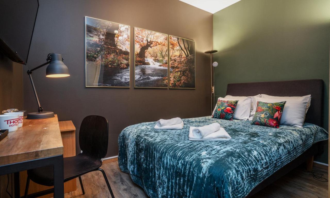 Chambre Double Modérée Sans Fenêtre