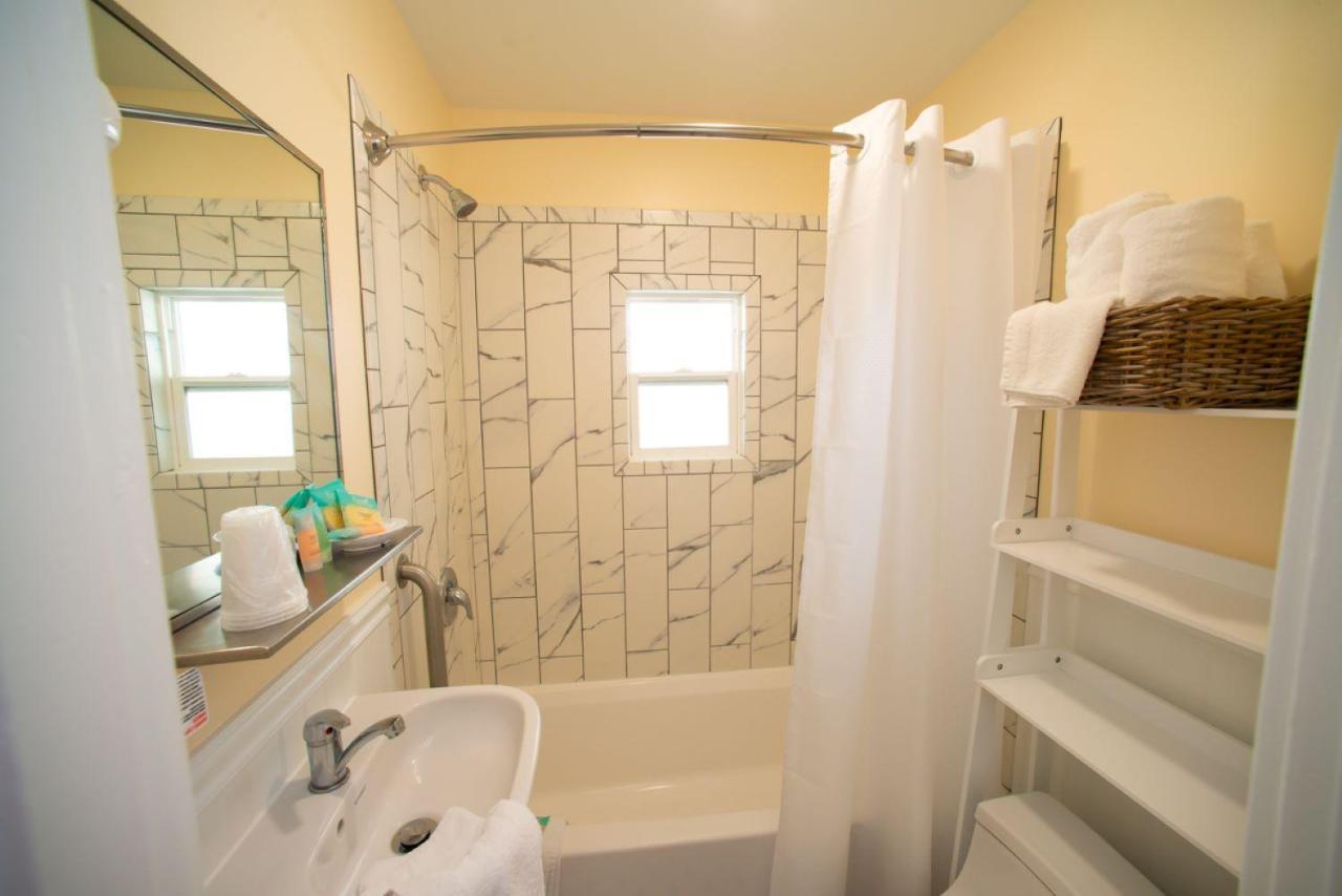 Two-Bedroom Apartment (4 Adults + 2 Children)