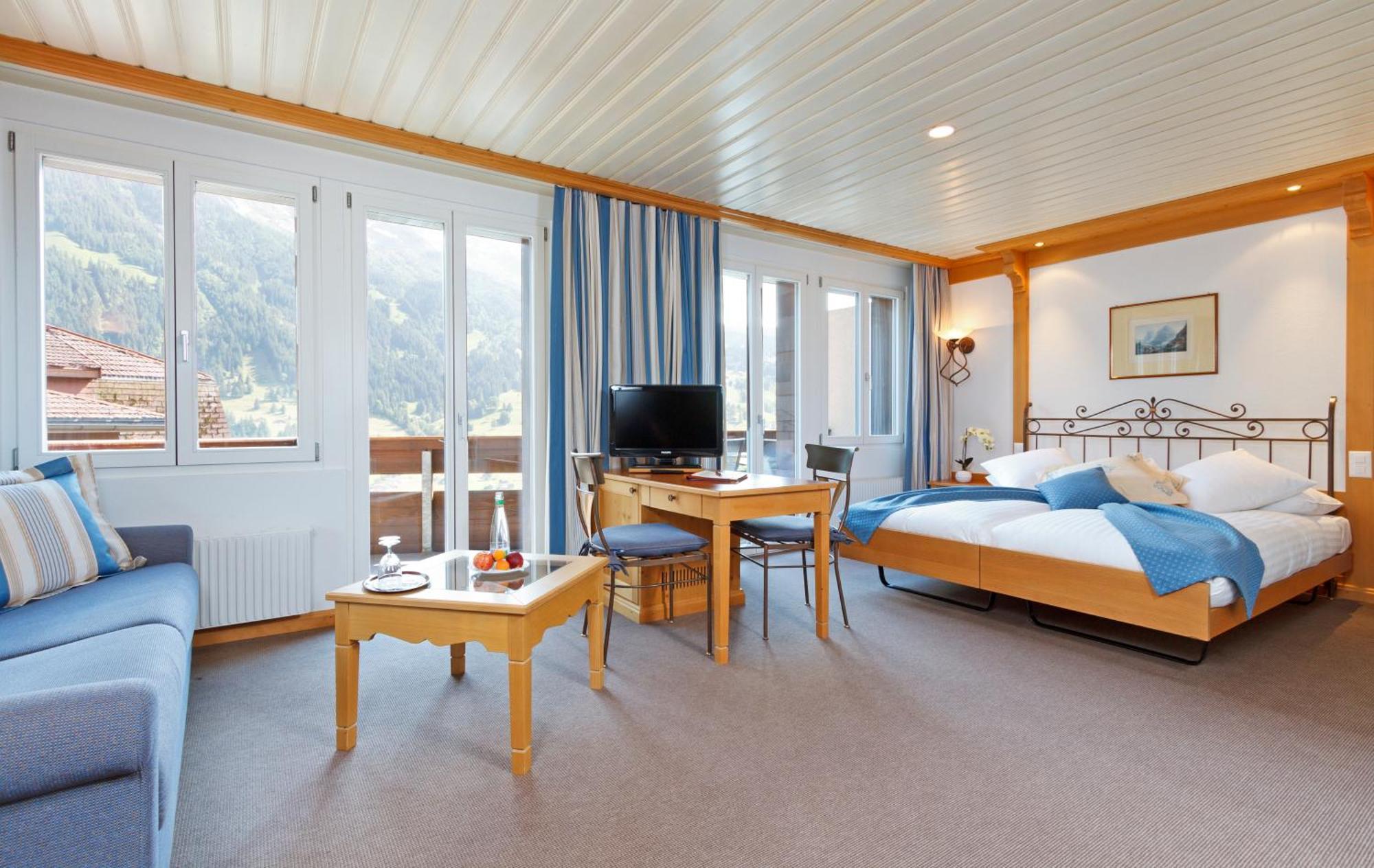Chambre Double Confort Plus avec Coin Salon et Balcon
