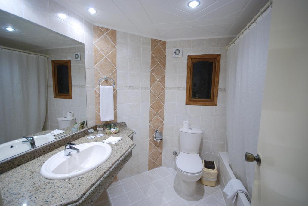 Habitación Doble Estándar con vistas a la piscina - 1 o 2 camas