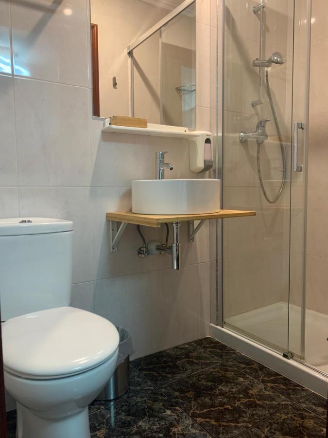 Chambre Lits Jumeaux avec Salle de Bains Privative