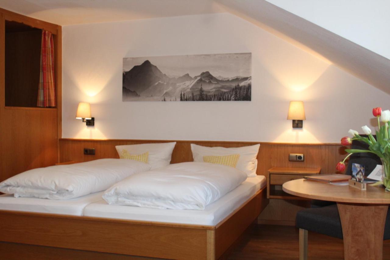 Dreibettzimmer