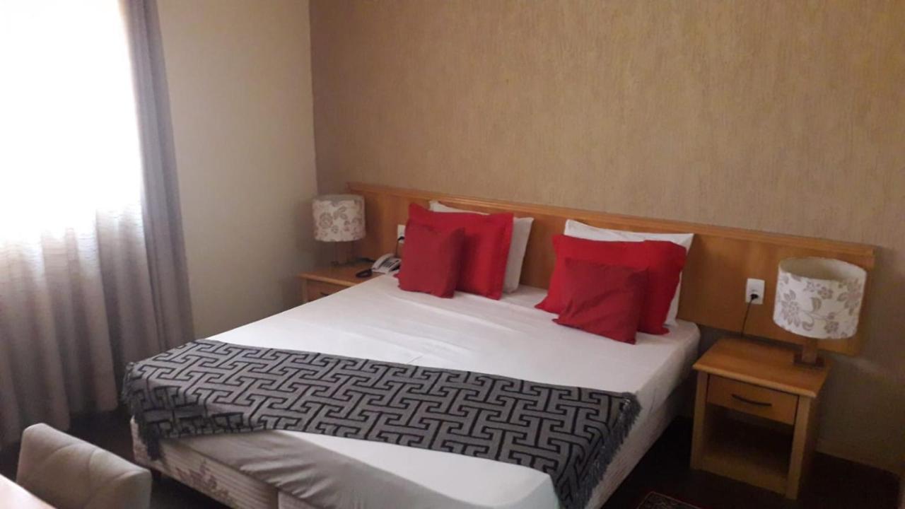 King Suite,1231707704:JPEG