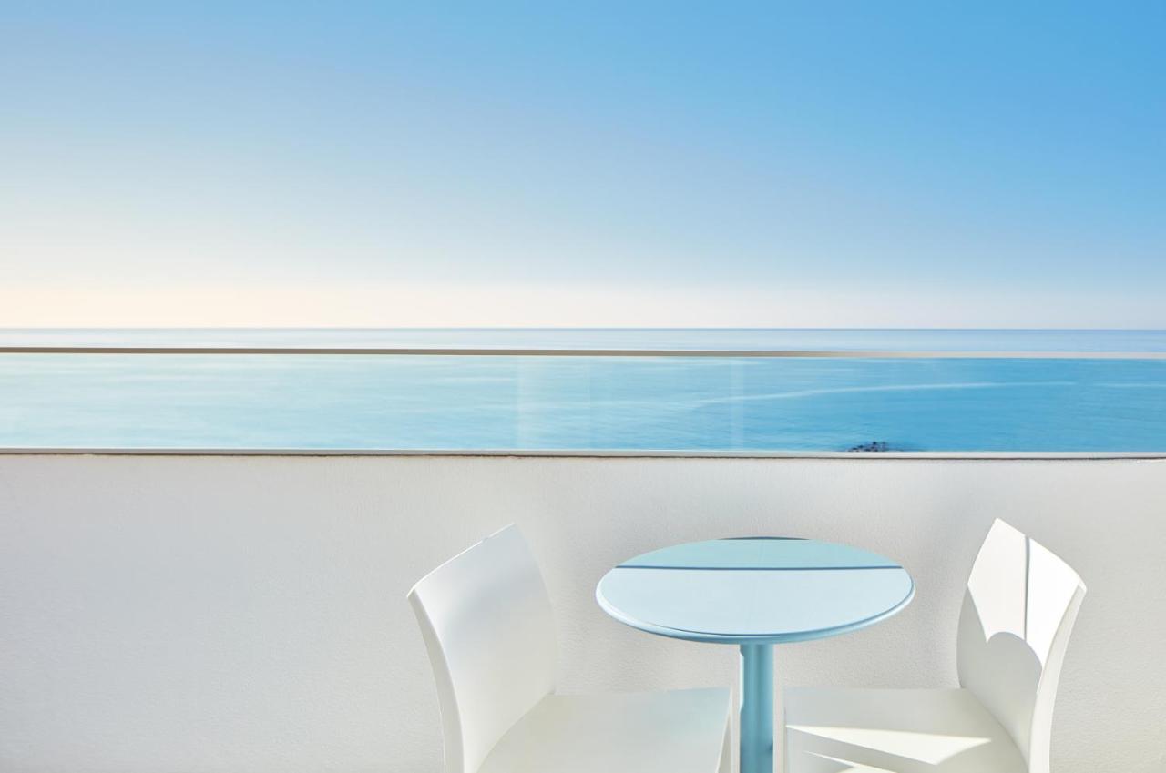 Quarto Duplo ou Twin com Vista Mar