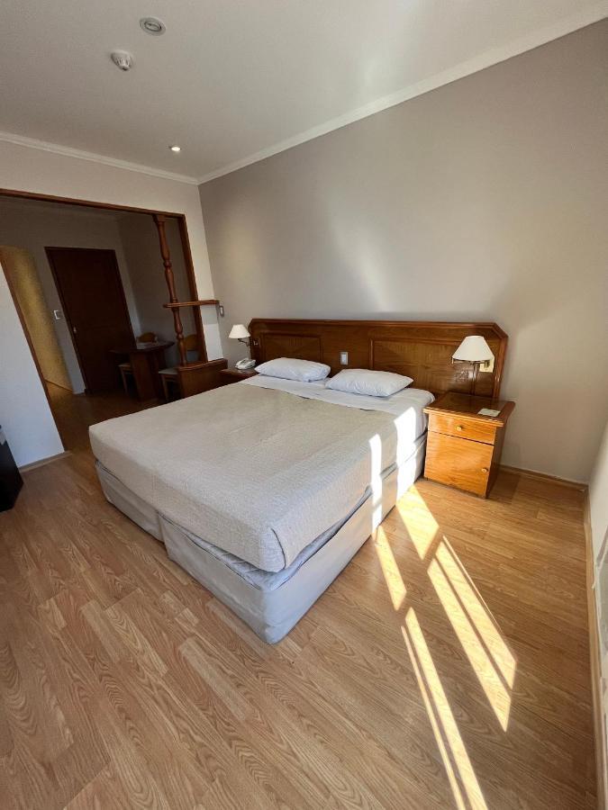Habitación Estándar con vistas al interior - 1 cama grande