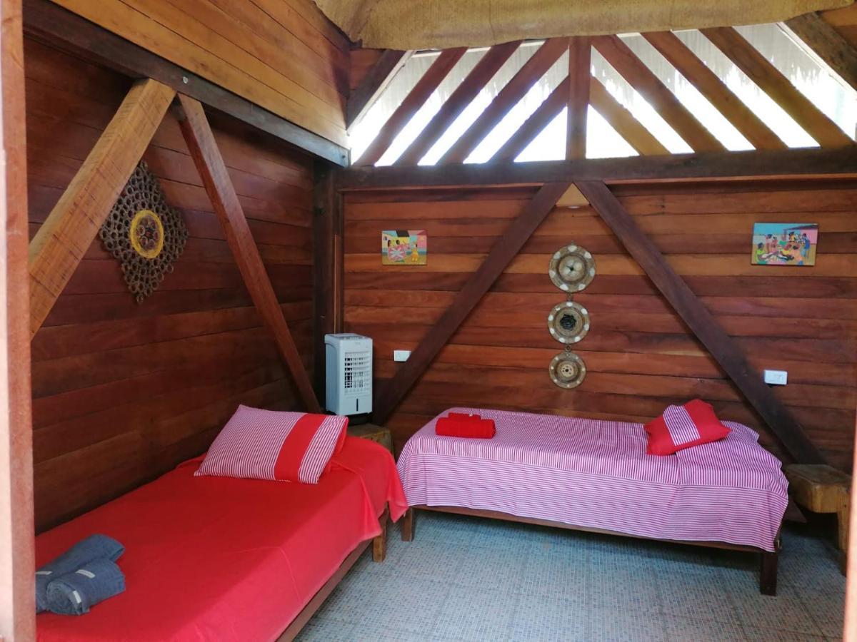 Quarto com Cama de Casal ou 2 de Solteiro e Varanda