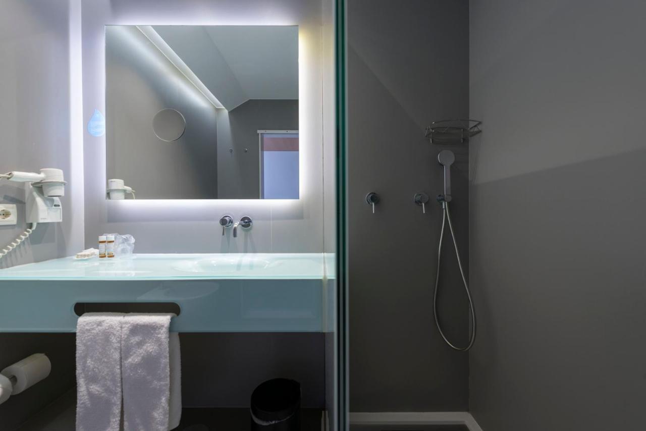 Quarto Duplo Standard