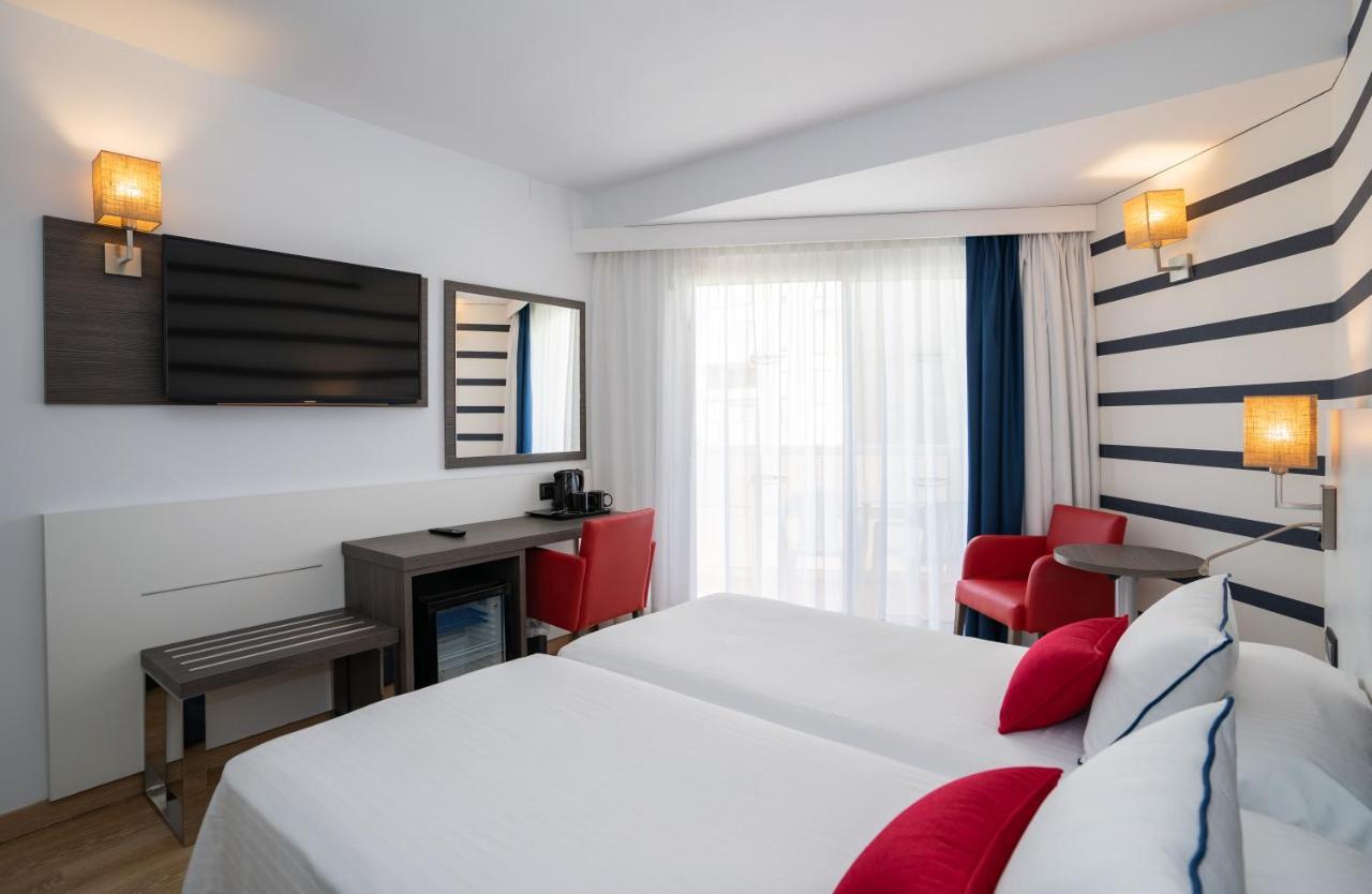Double Room with Balcony (1 Adult),1235576435:JPEG