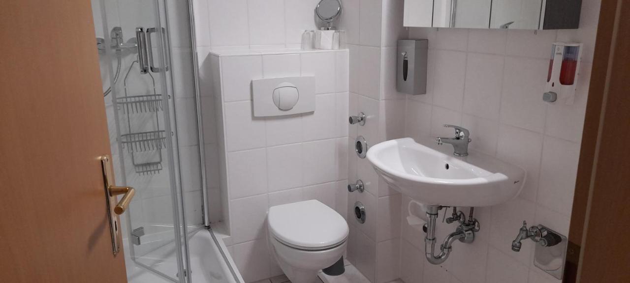 Doppelzimmer mit Balkon
