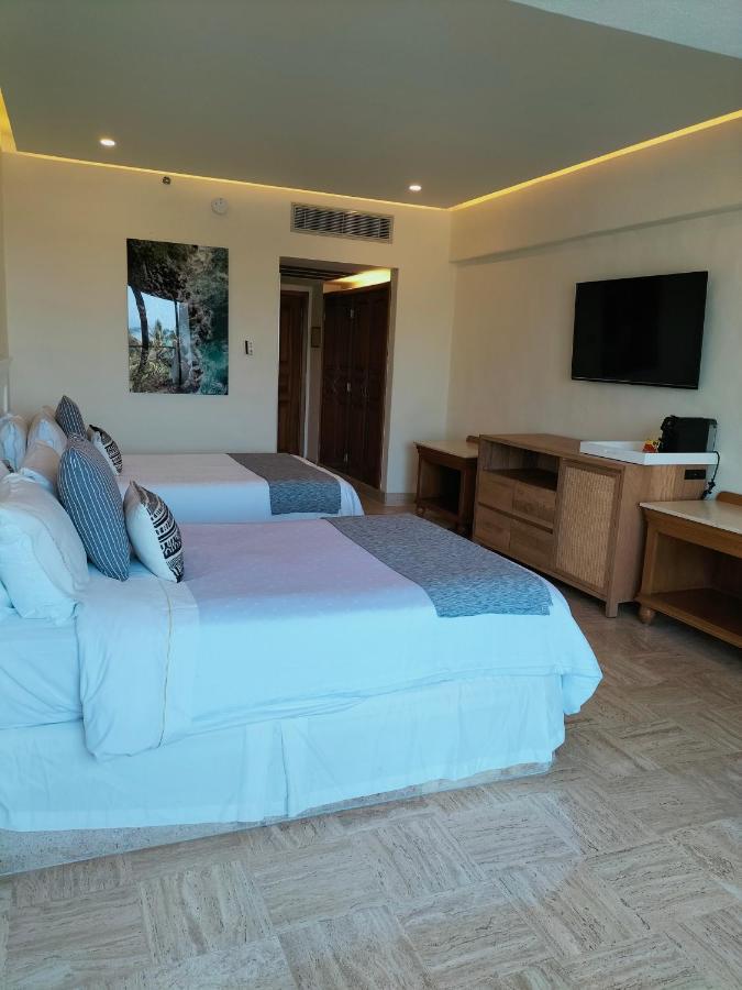 Habitación Doble Superior con vistas parciales al océano