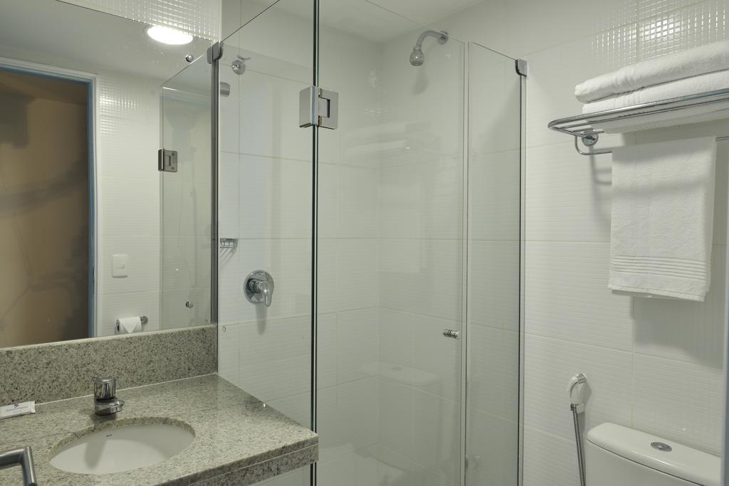 Quarto Duplo