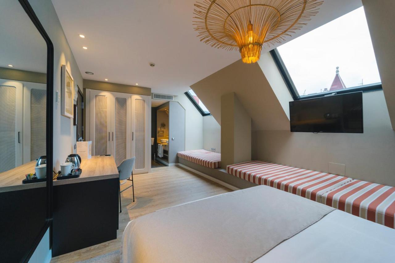 Habitación Superior con cama supletoria (3 adultos)