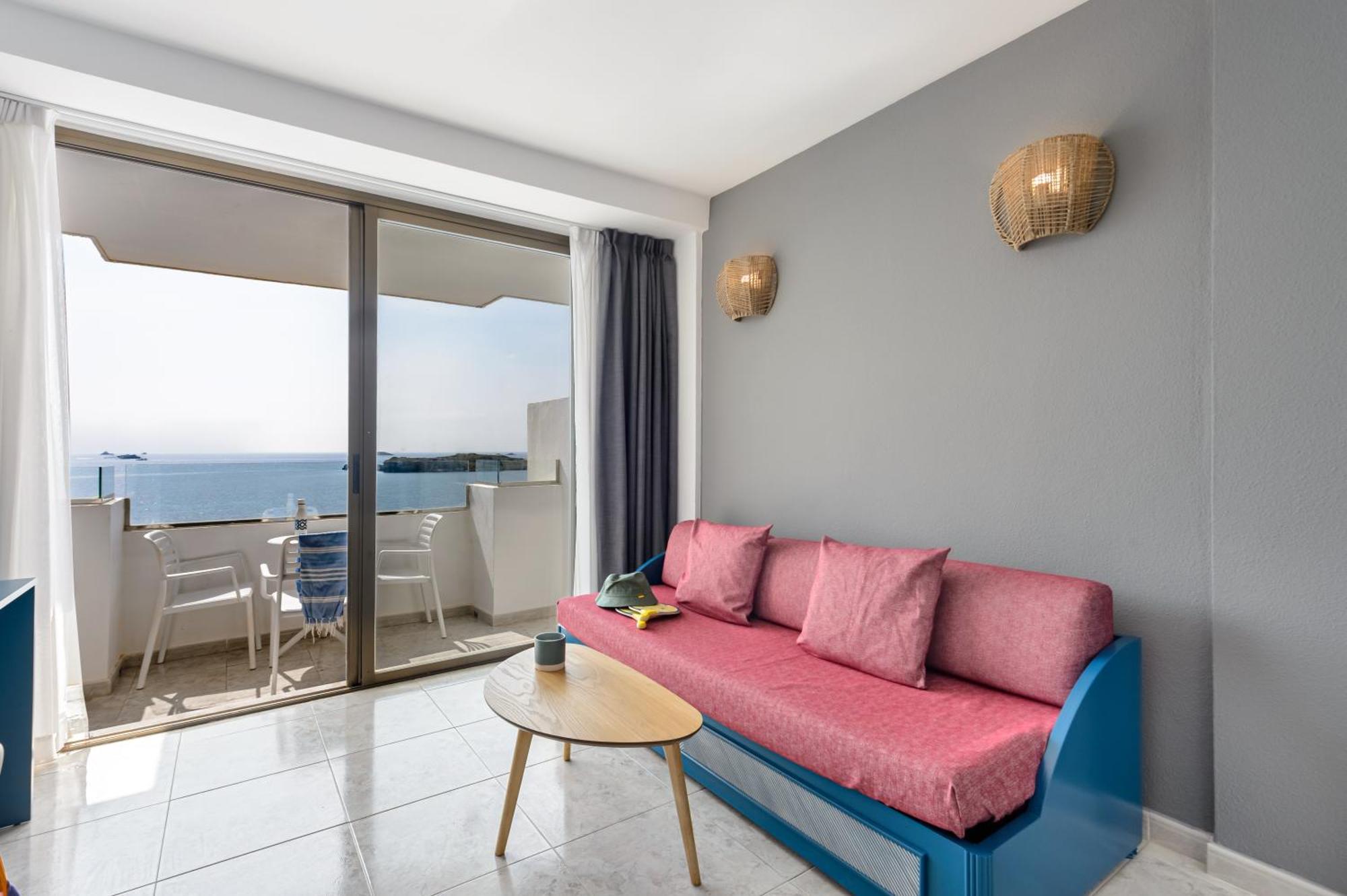 Apartamento de 1 dormitorio con vistas al mar
